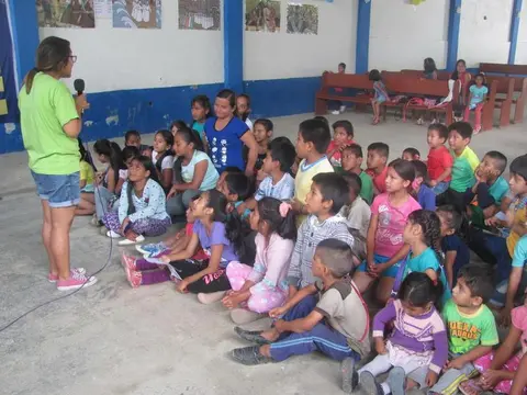 Escuchando la oralidad biblica / yachachicuyta wiyarcaycan